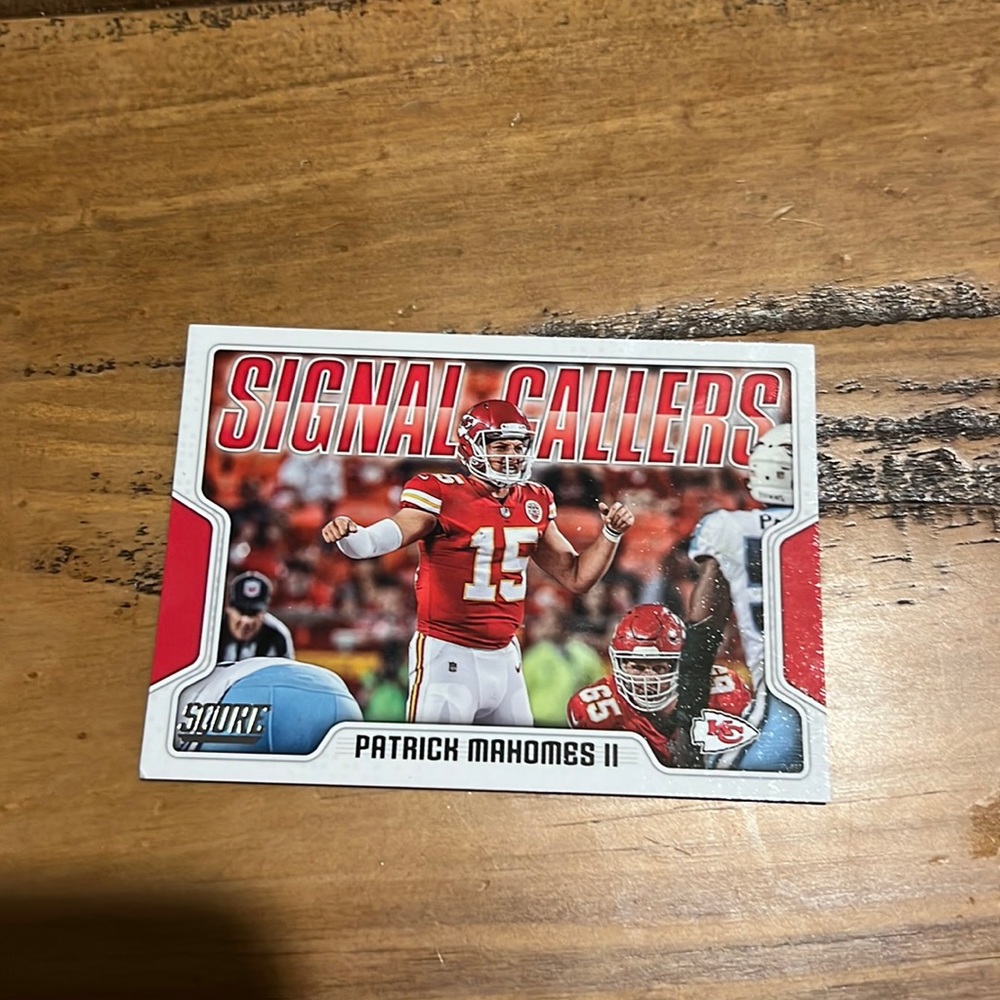 PATRICK MAHOMES CARD